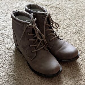 Lace Up Women's Boots